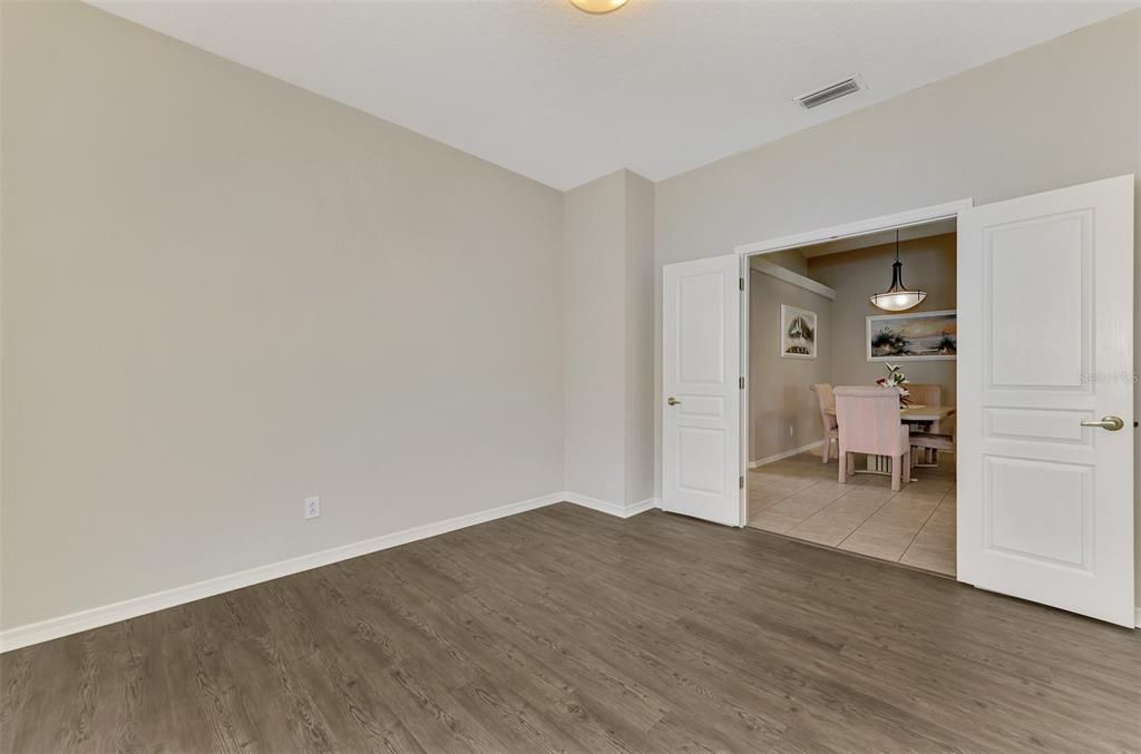 Active With Contract: $399,000 (2 beds, 2 baths, 1764 Square Feet)