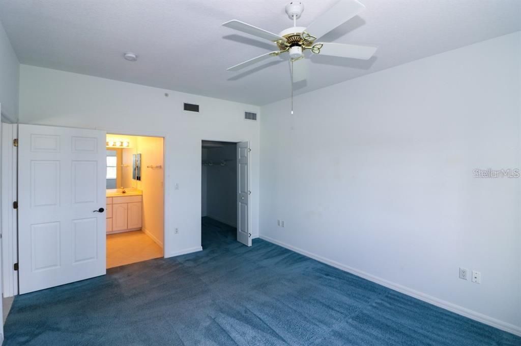 For Rent: $1,700 (2 beds, 2 baths, 1245 Square Feet)