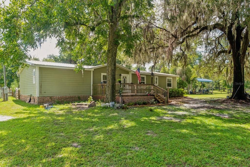 For Sale: $525,000 (3 beds, 2 baths, 2079 Square Feet)