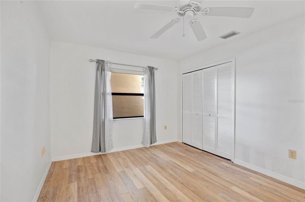 For Sale: $280,000 (2 beds, 2 baths, 1182 Square Feet)