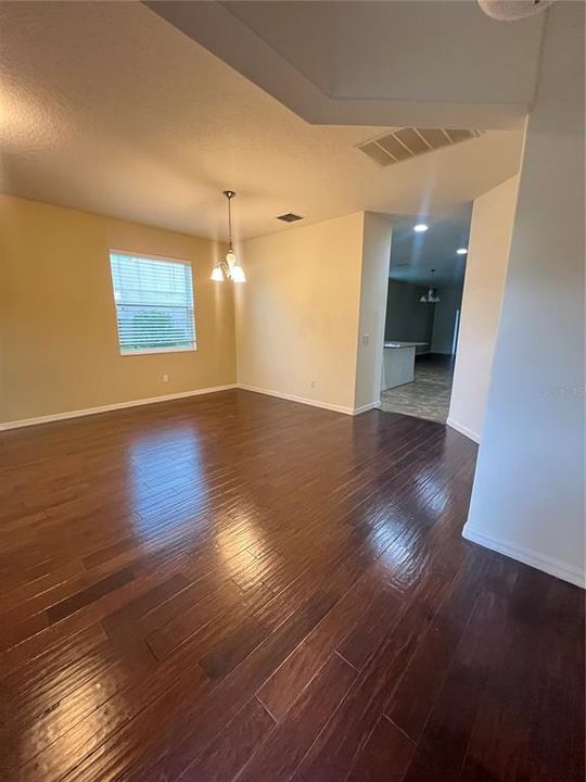 Active With Contract: $2,900 (4 beds, 3 baths, 2536 Square Feet)