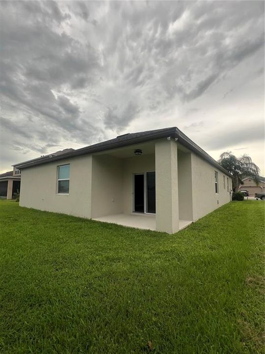 Active With Contract: $2,900 (4 beds, 3 baths, 2536 Square Feet)