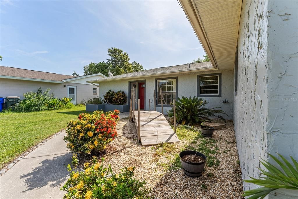 For Sale: $339,900 (3 beds, 2 baths, 1500 Square Feet)