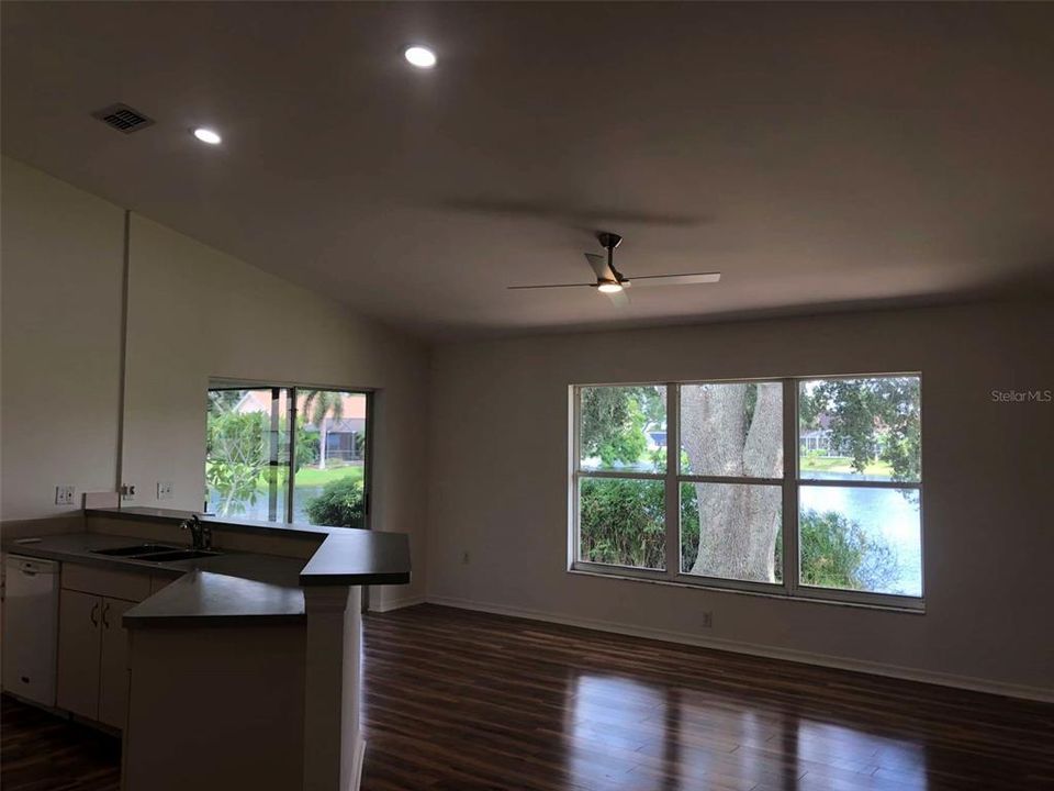 Active With Contract: $2,495 (3 beds, 2 baths, 1705 Square Feet)