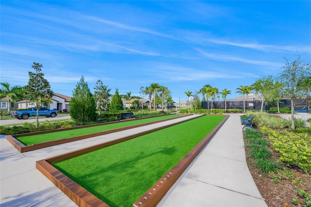 Active With Contract: $1,095,000 (3 beds, 3 baths, 2489 Square Feet)