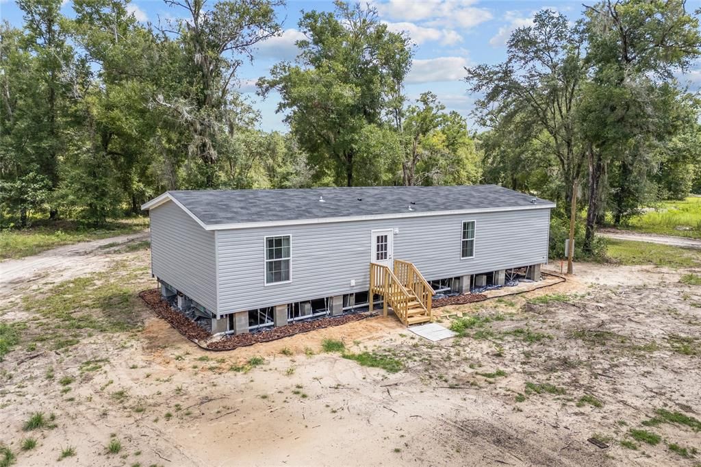 For Sale: $215,000 (3 beds, 2 baths, 1213 Square Feet)