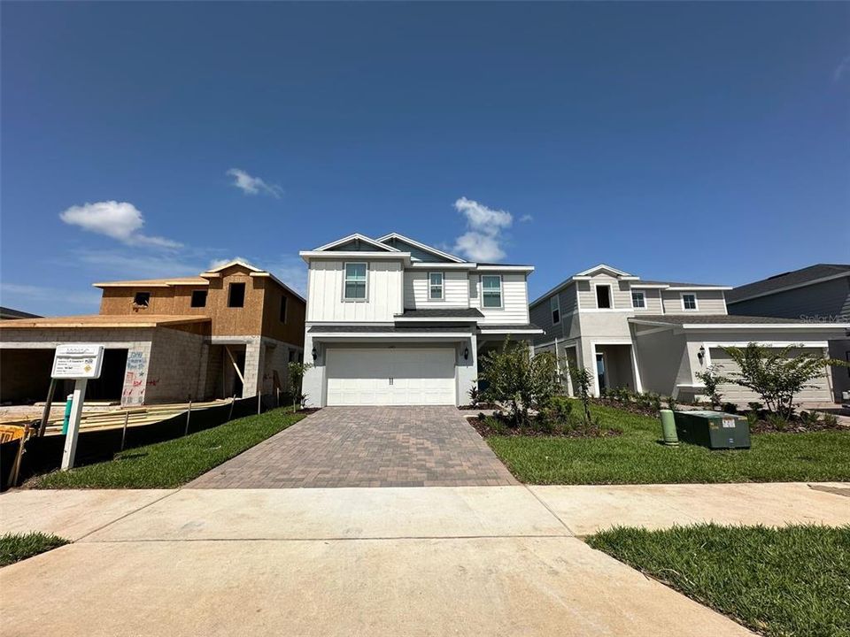 Recently Sold: $781,540 (4 beds, 3 baths, 2722 Square Feet)