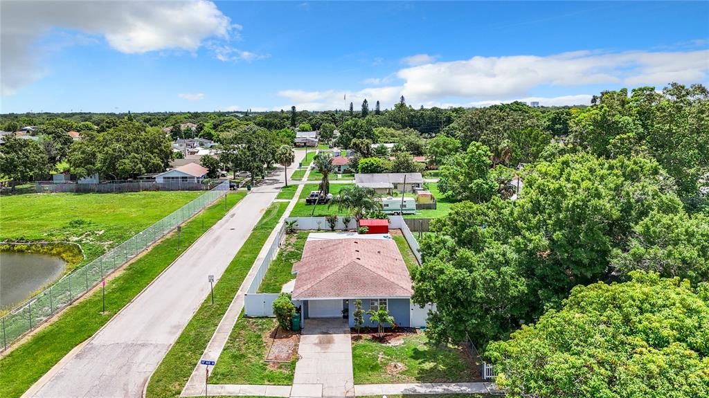 Active With Contract: $319,000 (3 beds, 2 baths, 1332 Square Feet)