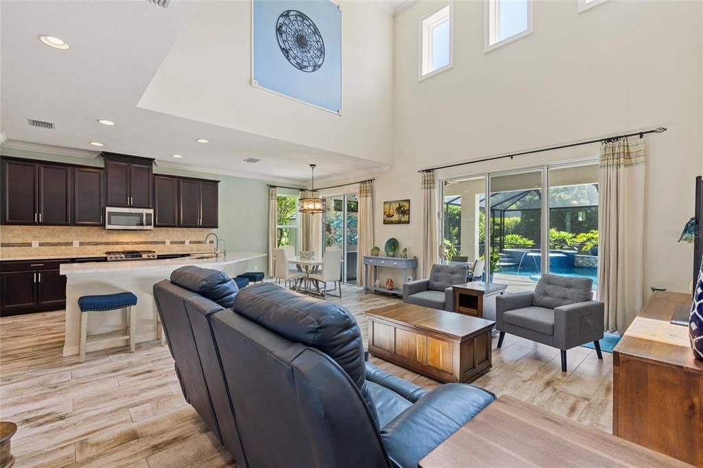 Active With Contract: $850,000 (4 beds, 3 baths, 2676 Square Feet)