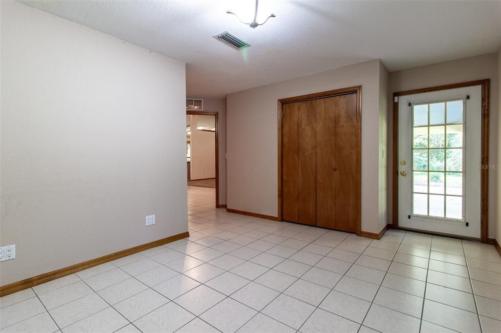 For Rent: $2,250 (3 beds, 3 baths, 2236 Square Feet)