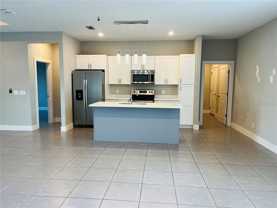 For Rent: $1,850 (4 beds, 2 baths, 1623 Square Feet)