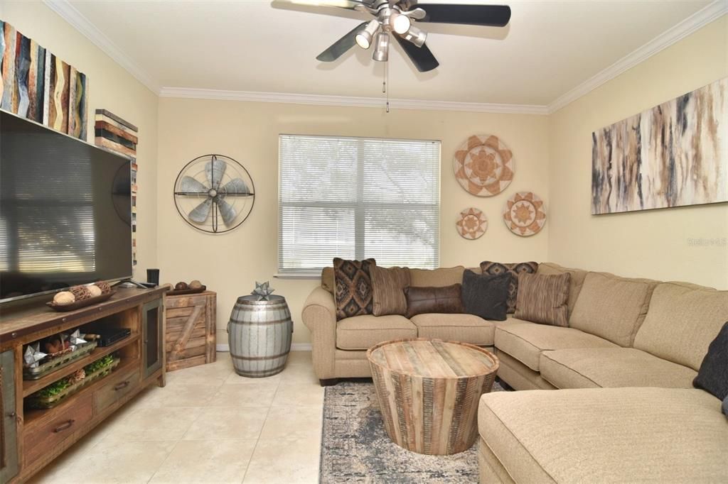 For Sale: $289,000 (2 beds, 2 baths, 1280 Square Feet)