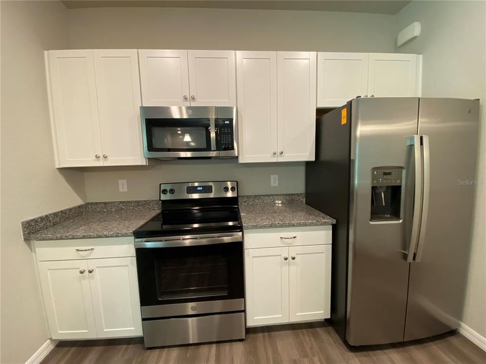 Active With Contract: $1,850 (3 beds, 2 baths, 1574 Square Feet)