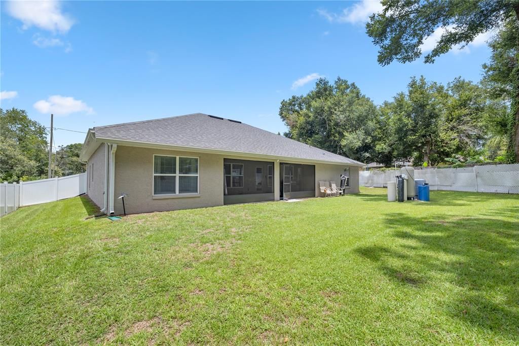 Active With Contract: $380,000 (4 beds, 2 baths, 2352 Square Feet)