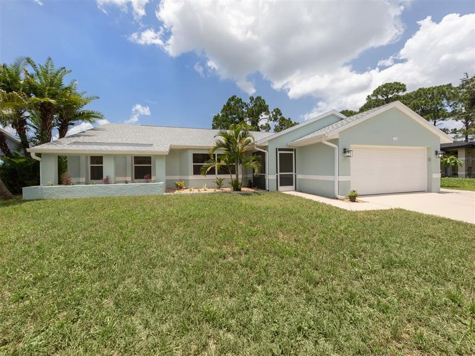 Active With Contract: $429,900 (3 beds, 2 baths, 1829 Square Feet)