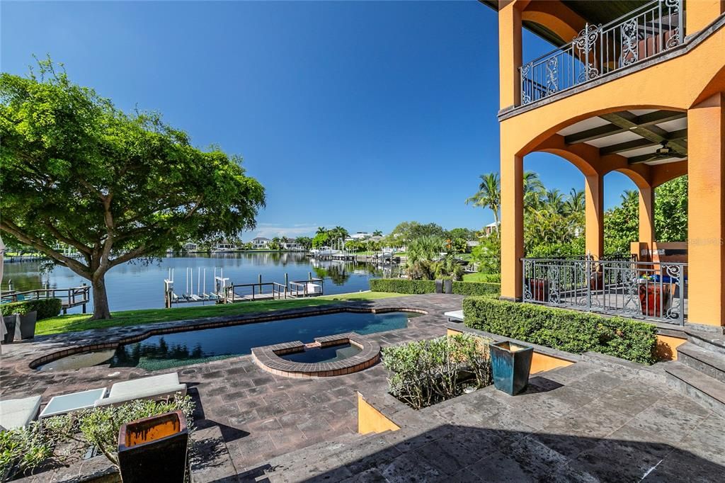 For Sale: $4,995,000 (4 beds, 4 baths, 5160 Square Feet)