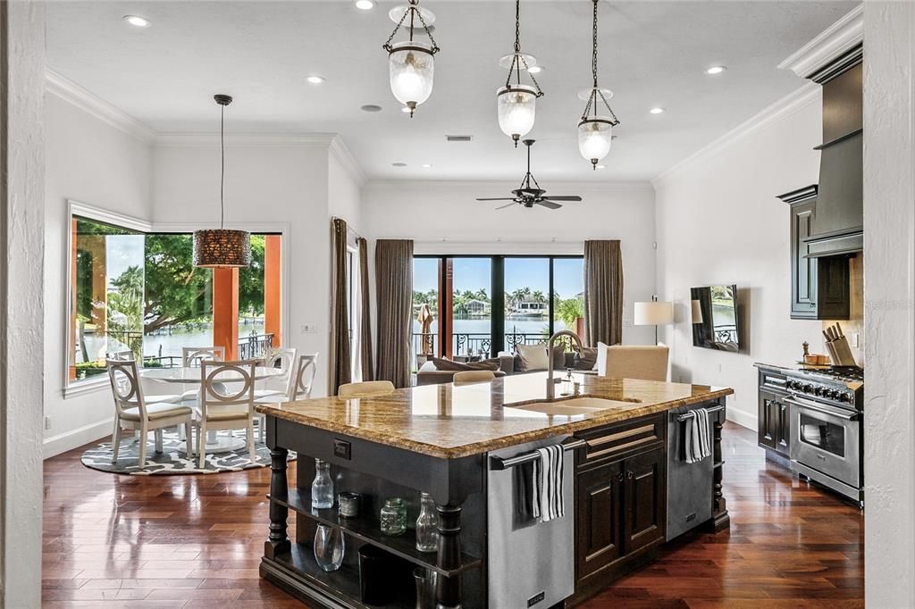 For Sale: $4,995,000 (4 beds, 4 baths, 5160 Square Feet)