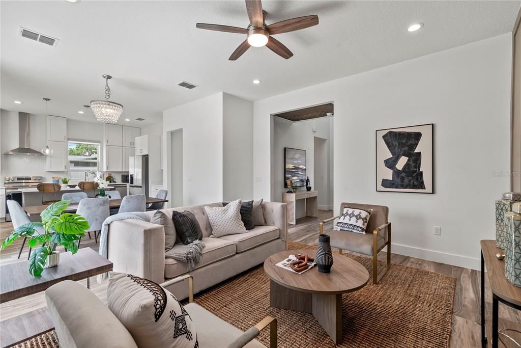 KITCHEN/DINING/LIVING ROOM COMBO!