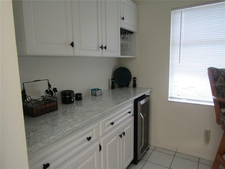 For Rent: $4,150 (2 beds, 2 baths, 1118 Square Feet)