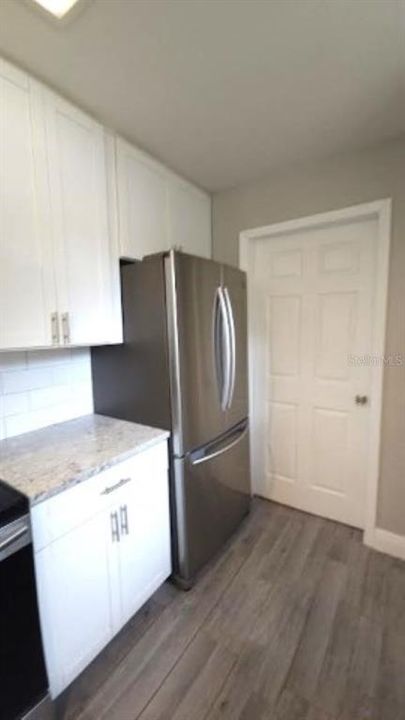 Active With Contract: $2,495 (3 beds, 2 baths, 1279 Square Feet)