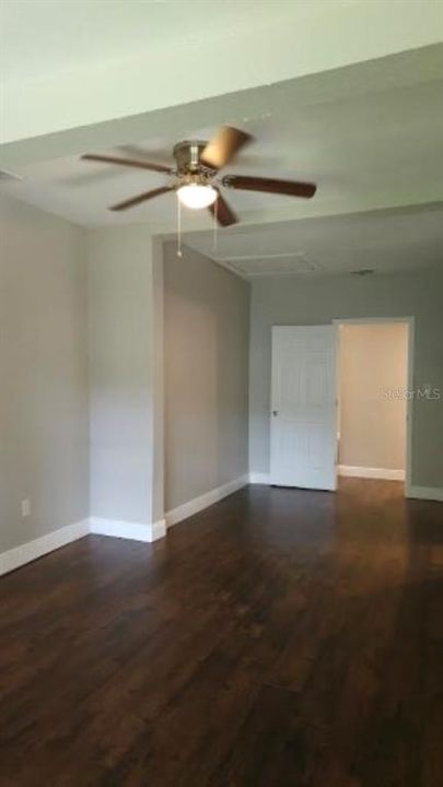 Active With Contract: $2,495 (3 beds, 2 baths, 1279 Square Feet)