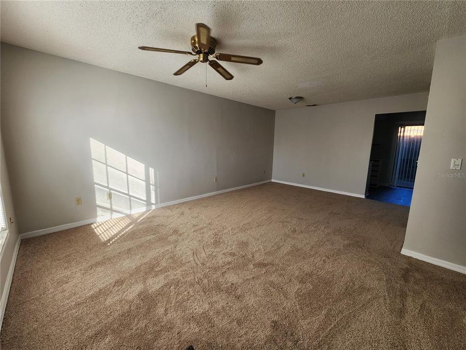 For Rent: $1,555 (2 beds, 2 baths, 1031 Square Feet)