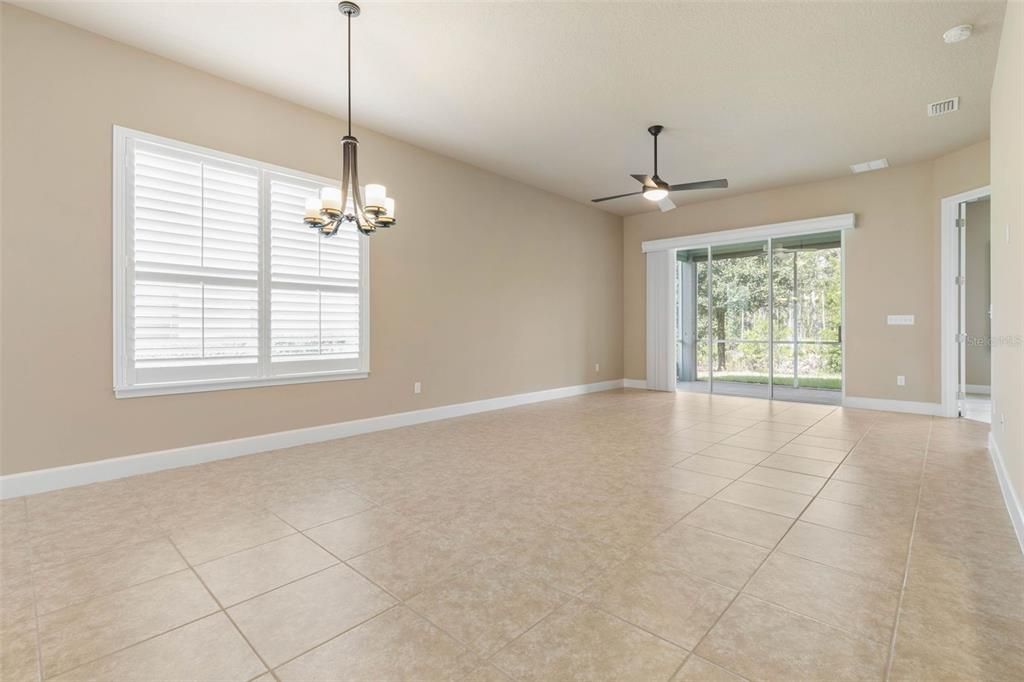 Active With Contract: $349,900 (2 beds, 2 baths, 1510 Square Feet)