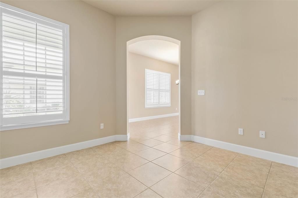 Active With Contract: $349,900 (2 beds, 2 baths, 1510 Square Feet)