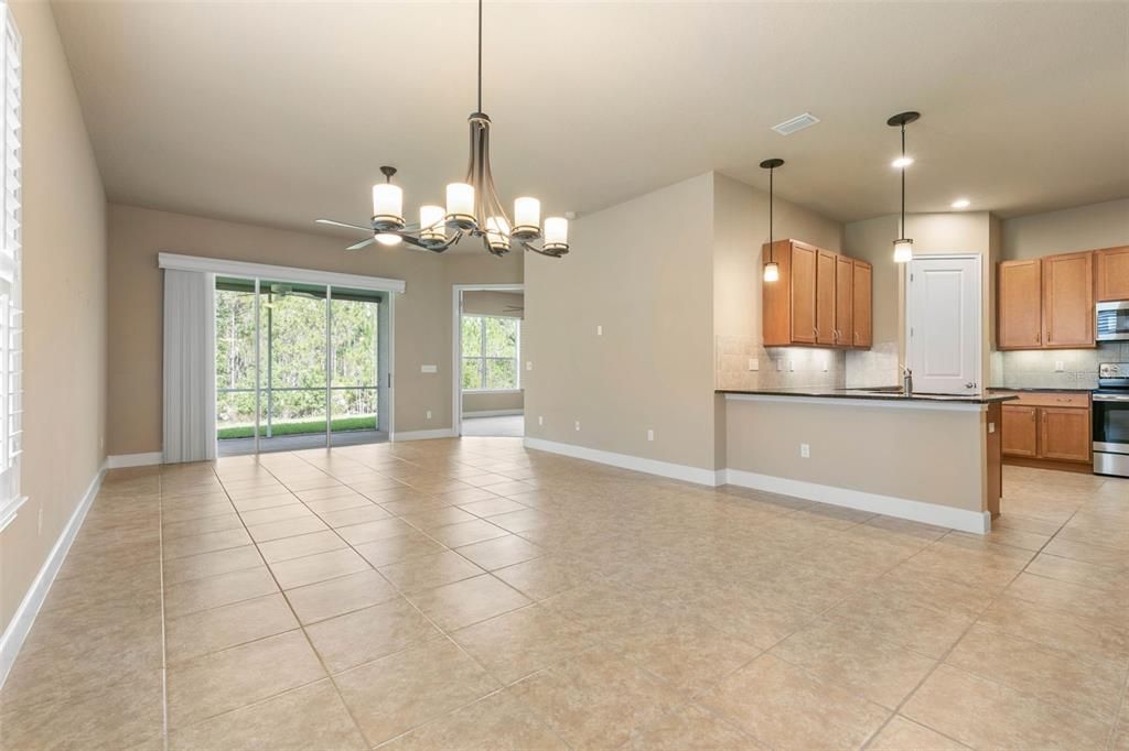 Active With Contract: $349,900 (2 beds, 2 baths, 1510 Square Feet)