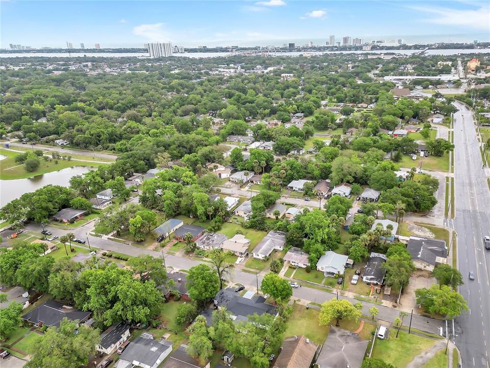 Active With Contract: $350,000 (5 beds, 0 baths, 2340 Square Feet)