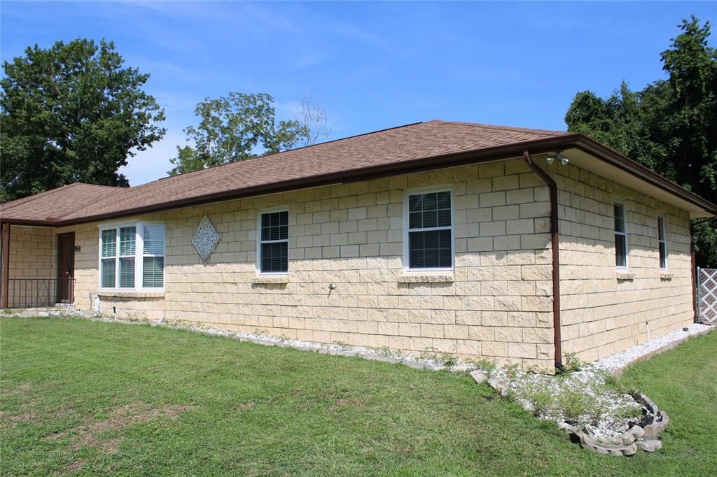 Active With Contract: $350,000 (4 beds, 2 baths, 2353 Square Feet)