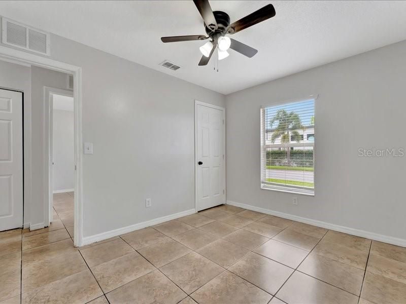 Active With Contract: $2,600 (3 beds, 2 baths, 1200 Square Feet)