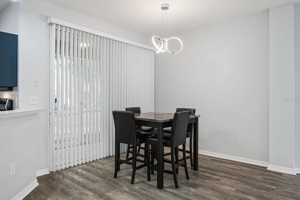 Active With Contract: $1,800 (2 beds, 1 baths, 1242 Square Feet)