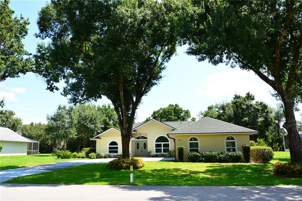 Active With Contract: $339,000 (3 beds, 2 baths, 2106 Square Feet)