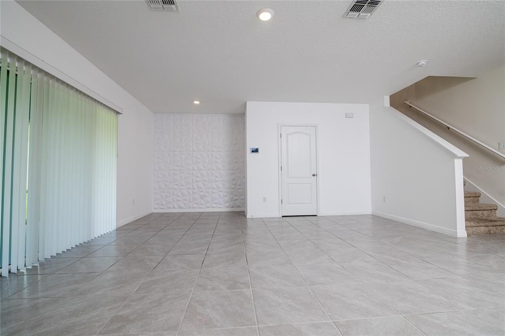 Active With Contract: $2,490 (3 beds, 2 baths, 1530 Square Feet)