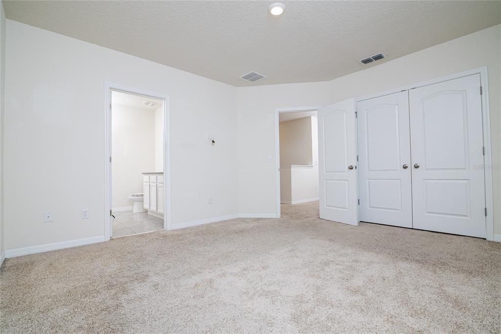 Active With Contract: $2,490 (3 beds, 2 baths, 1530 Square Feet)