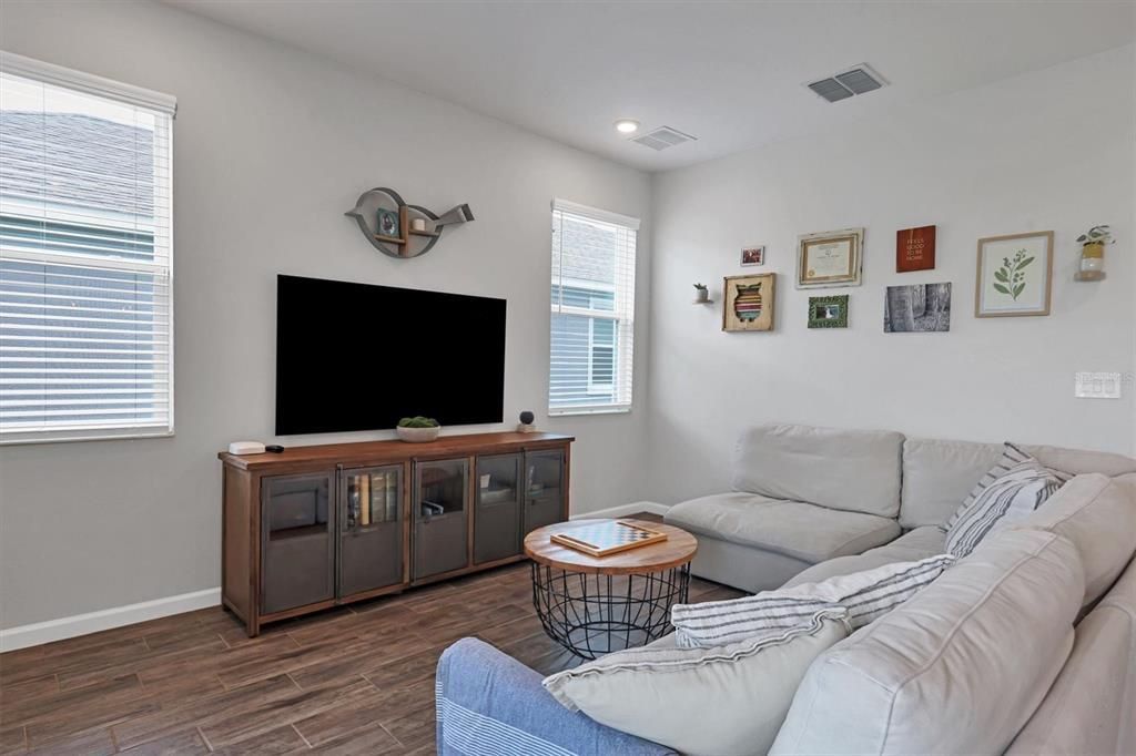 Active With Contract: $529,000 (4 beds, 3 baths, 2532 Square Feet)