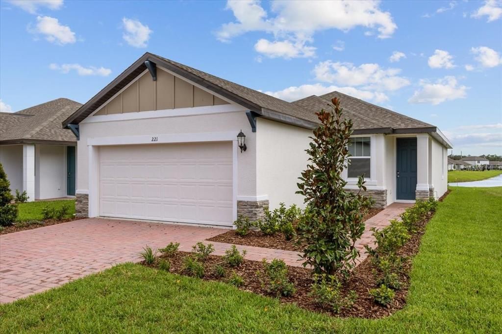 Recently Sold: $332,000 (3 beds, 2 baths, 1269 Square Feet)