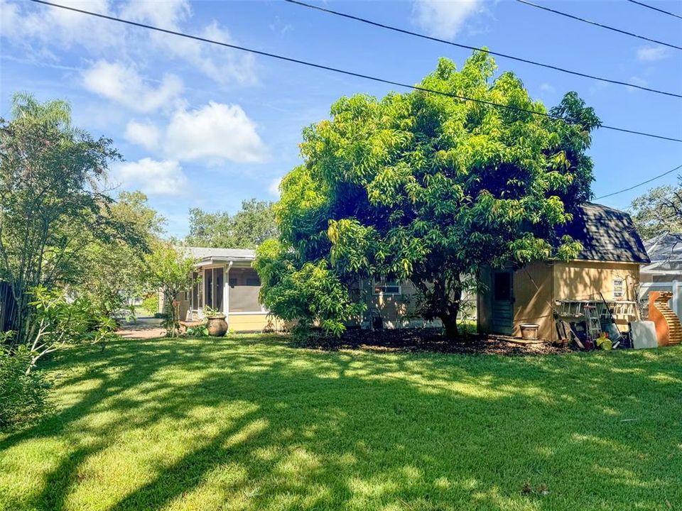 Active With Contract: $425,000 (3 beds, 2 baths, 1441 Square Feet)