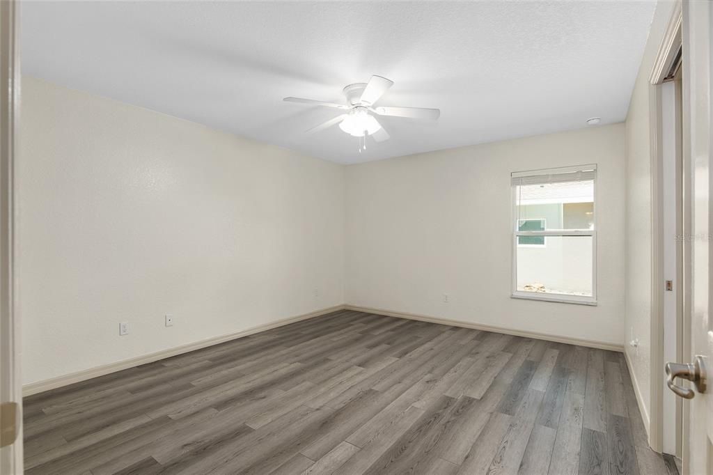 Active With Contract: $1,700 (3 beds, 2 baths, 1362 Square Feet)