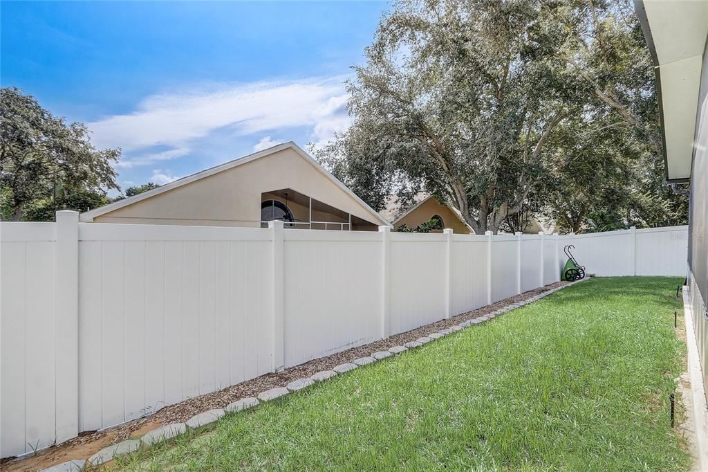 Active With Contract: $409,900 (4 beds, 2 baths, 1915 Square Feet)