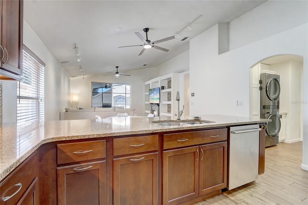 Active With Contract: $409,900 (4 beds, 2 baths, 1915 Square Feet)