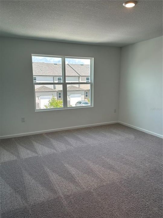 For Rent: $2,200 (3 beds, 2 baths, 1594 Square Feet)