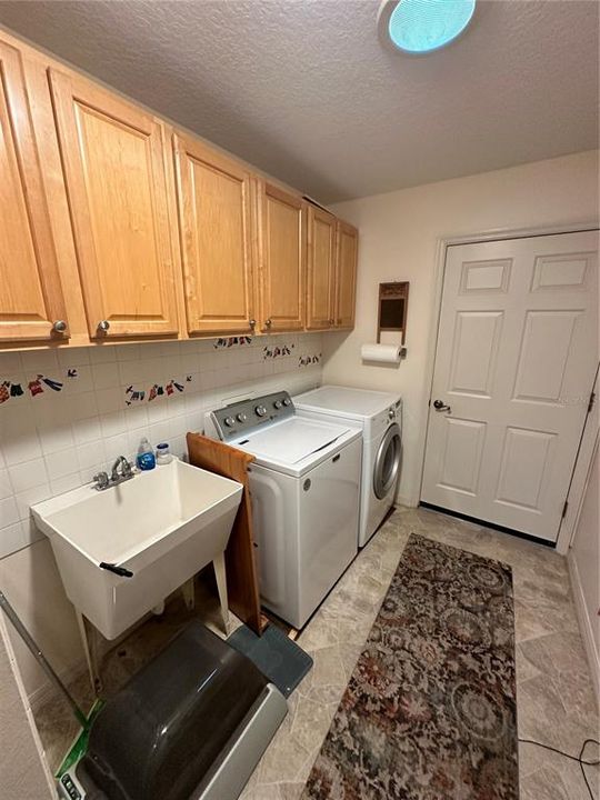 For Rent: $4,000 (3 beds, 2 baths, 1662 Square Feet)