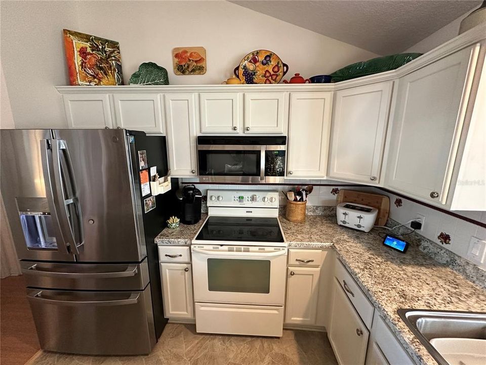 For Rent: $4,000 (3 beds, 2 baths, 1662 Square Feet)