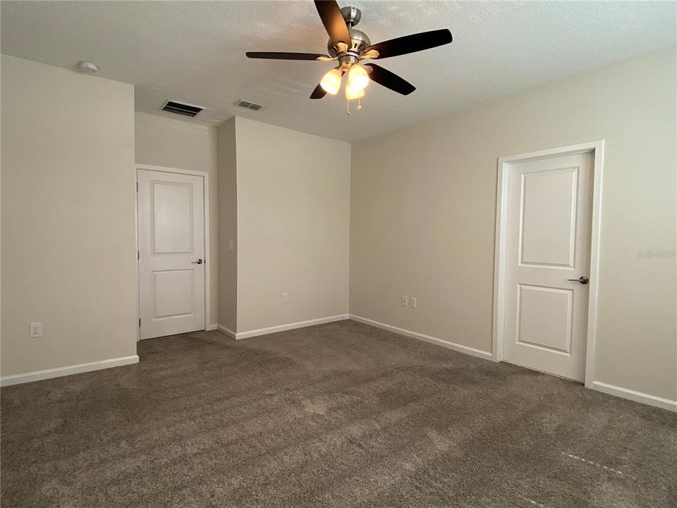 Recently Rented: $2,450 (3 beds, 2 baths, 1742 Square Feet)