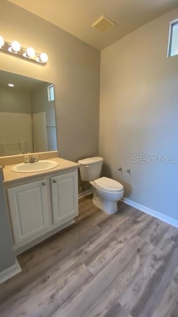 Active With Contract: $1,675 (1 beds, 1 baths, 1032 Square Feet)