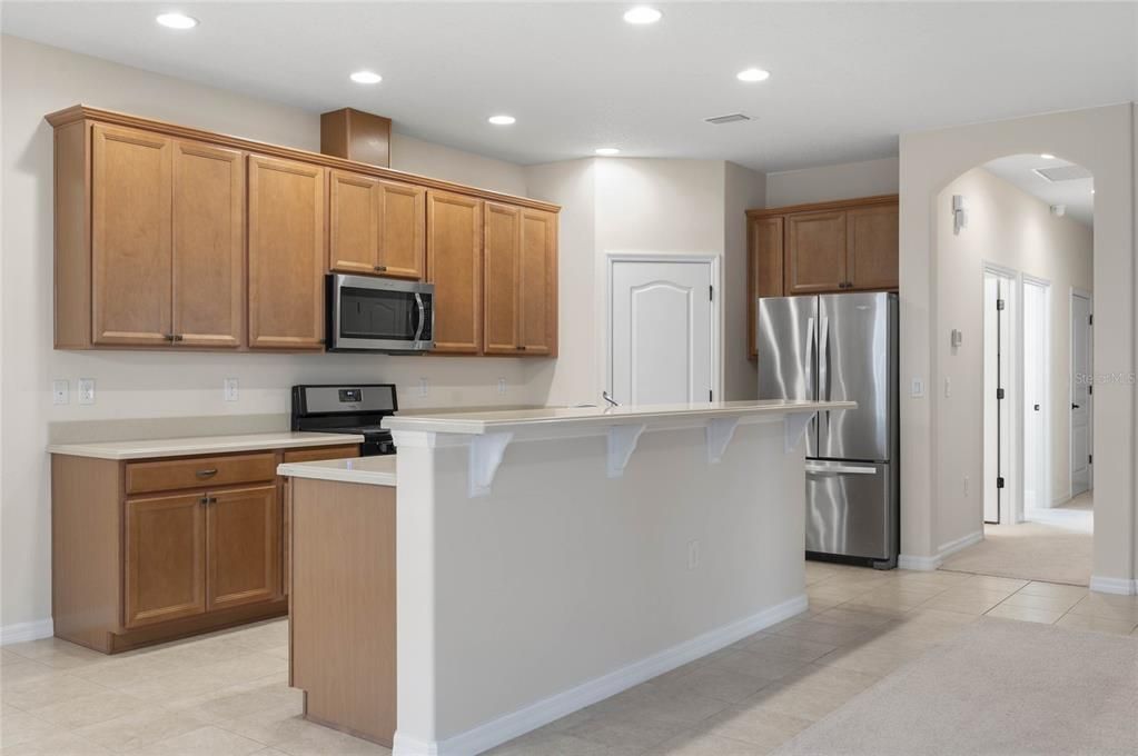 For Sale: $414,900 (2 beds, 2 baths, 1750 Square Feet)