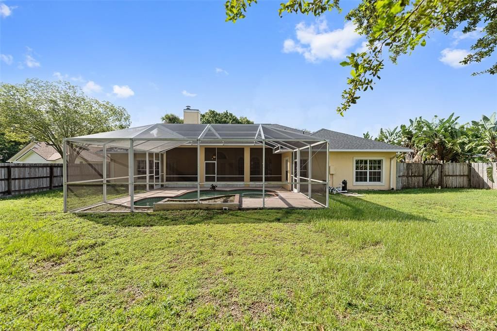 Fully Fenced Yard