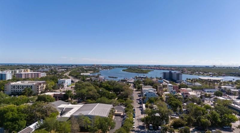 For Sale: $549,990 (4 beds, 3 baths, 2044 Square Feet)